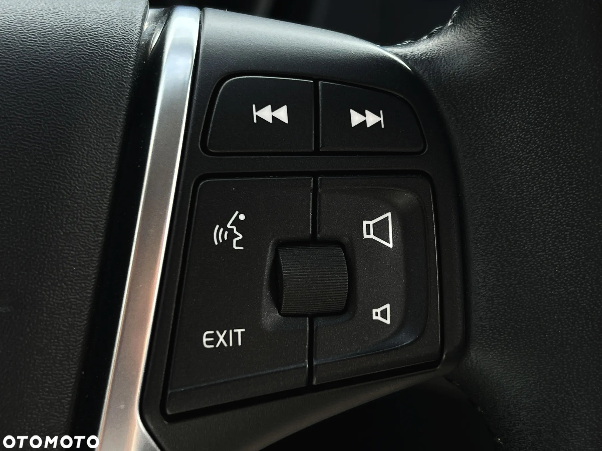 Volvo V40 D2 Drive-E Momentum - 26