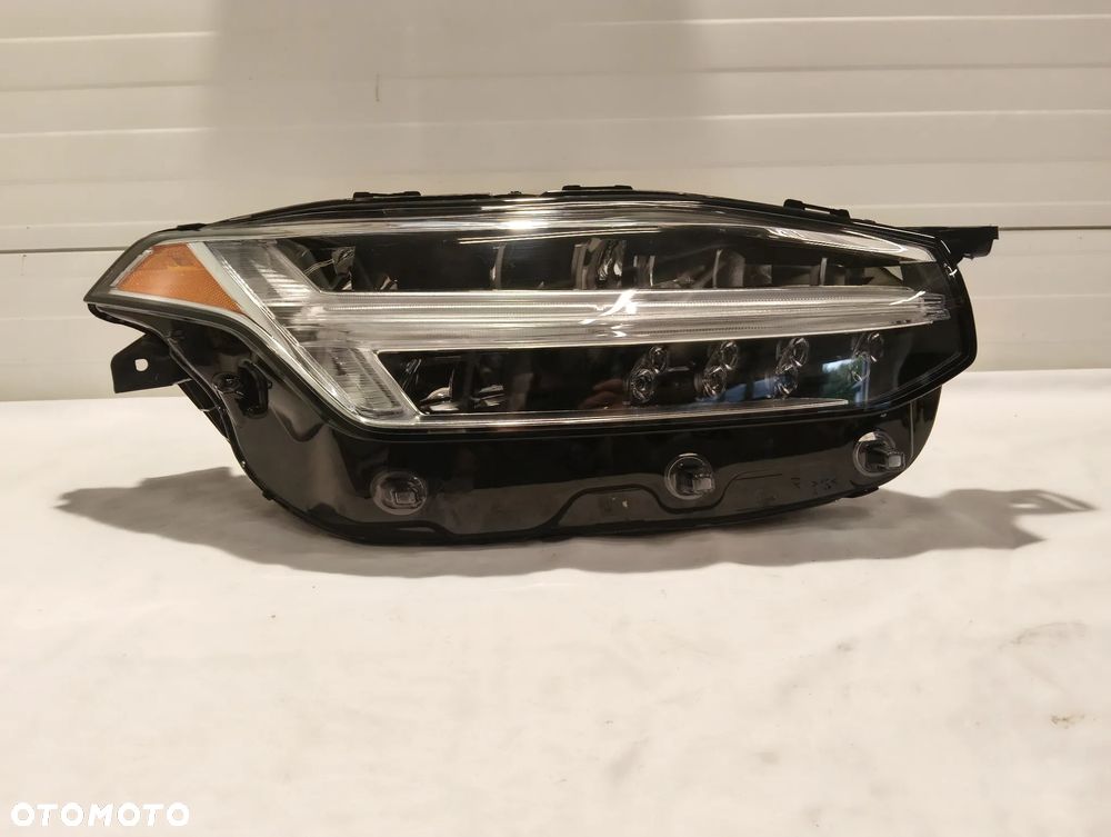 Volvo XC90 LIFT FULL LED USA PRZÓD STRONA PRAWA 32404714 - 1
