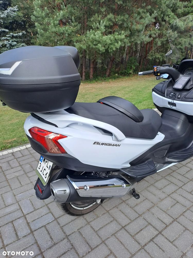 Suzuki Burgman - 5