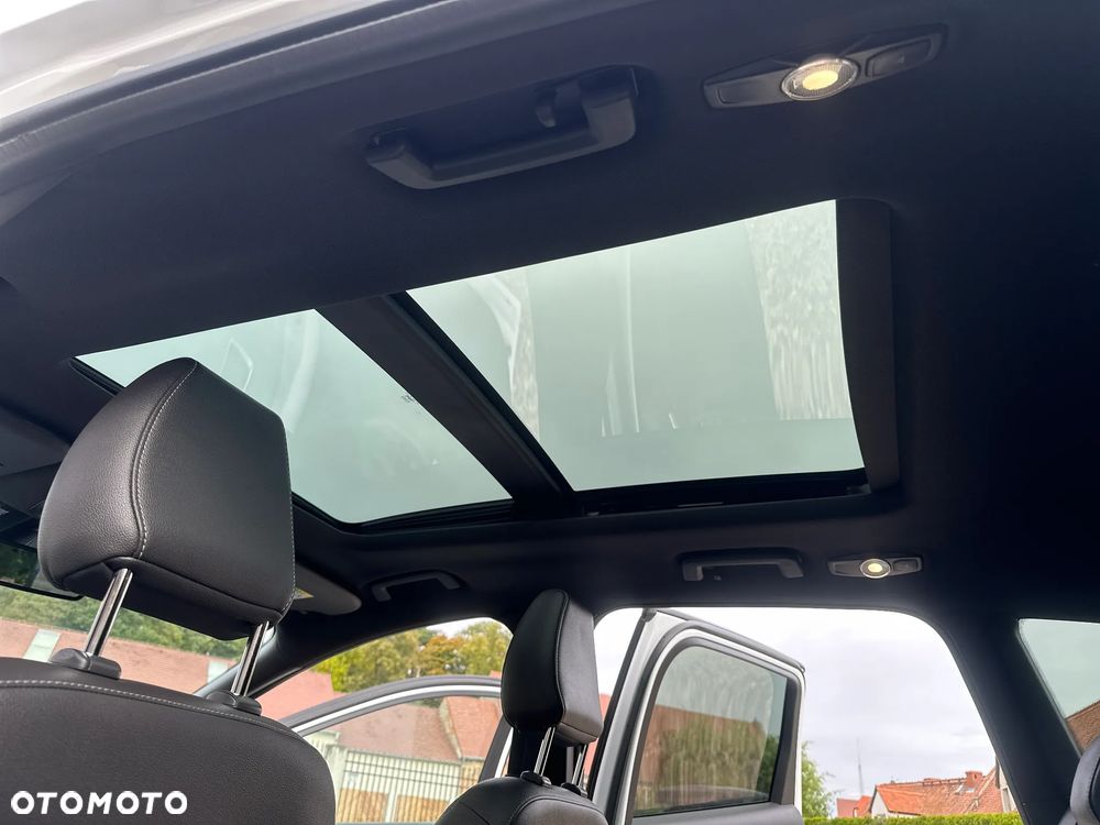 Ford Kuga 1.5 EcoBoost 2x4 ST-Line - 6
