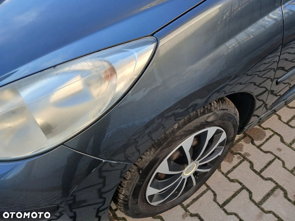 Peugeot 207 1.6 HDi Presence - 8