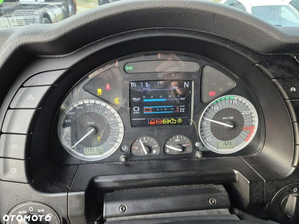 Iveco As 440 - 27