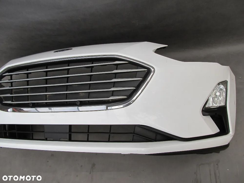 Zderzak przedni Ford Focus MK4 18 - 22 Frozen White - 7