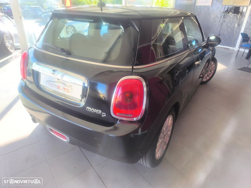 MINI 3 Portas - 6