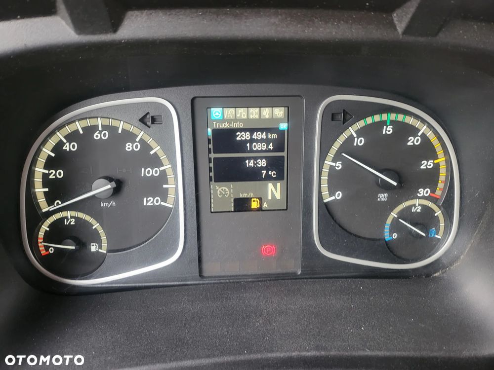 Mercedes-Benz ATEGO - 17