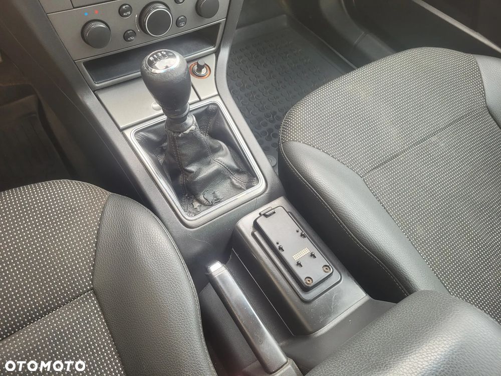 Opel Vectra 1.9 CDTI Cosmo - 9