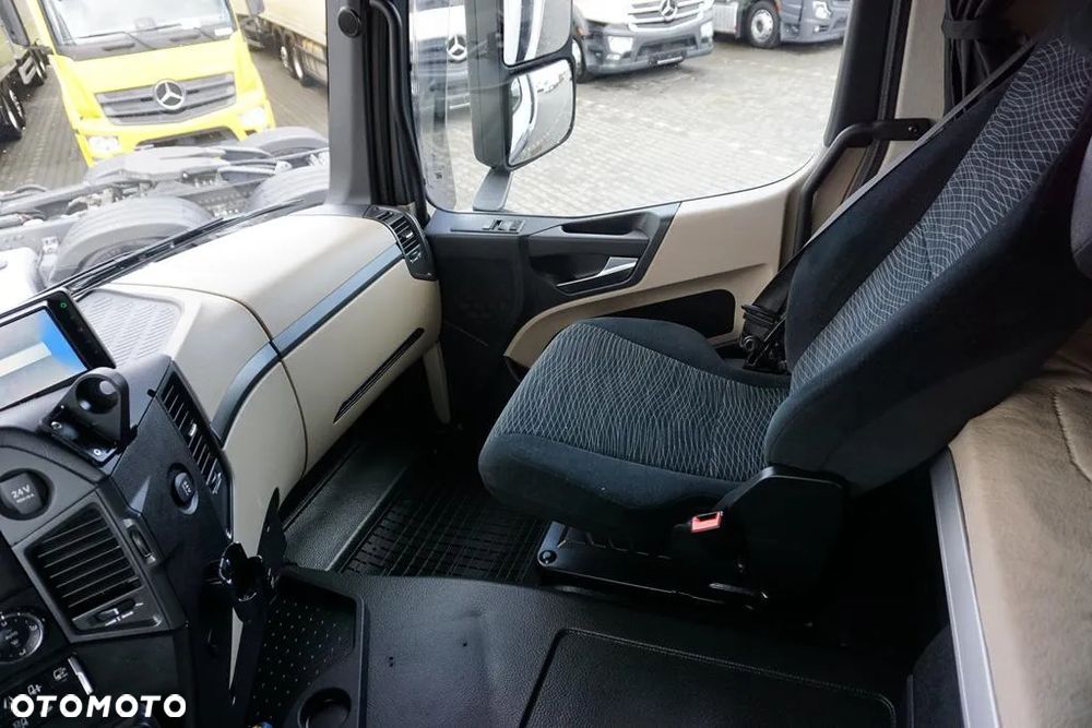 Mercedes-Benz ACTROS / 2553 / EURO 6 / CHŁODNIA + WINDA / 23 PALETY / OŚ SKRĘTNA - 40