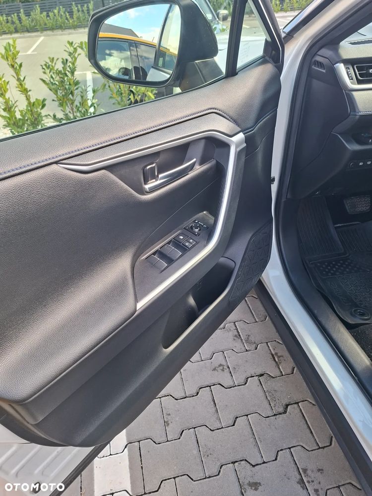 Toyota RAV4 - 14