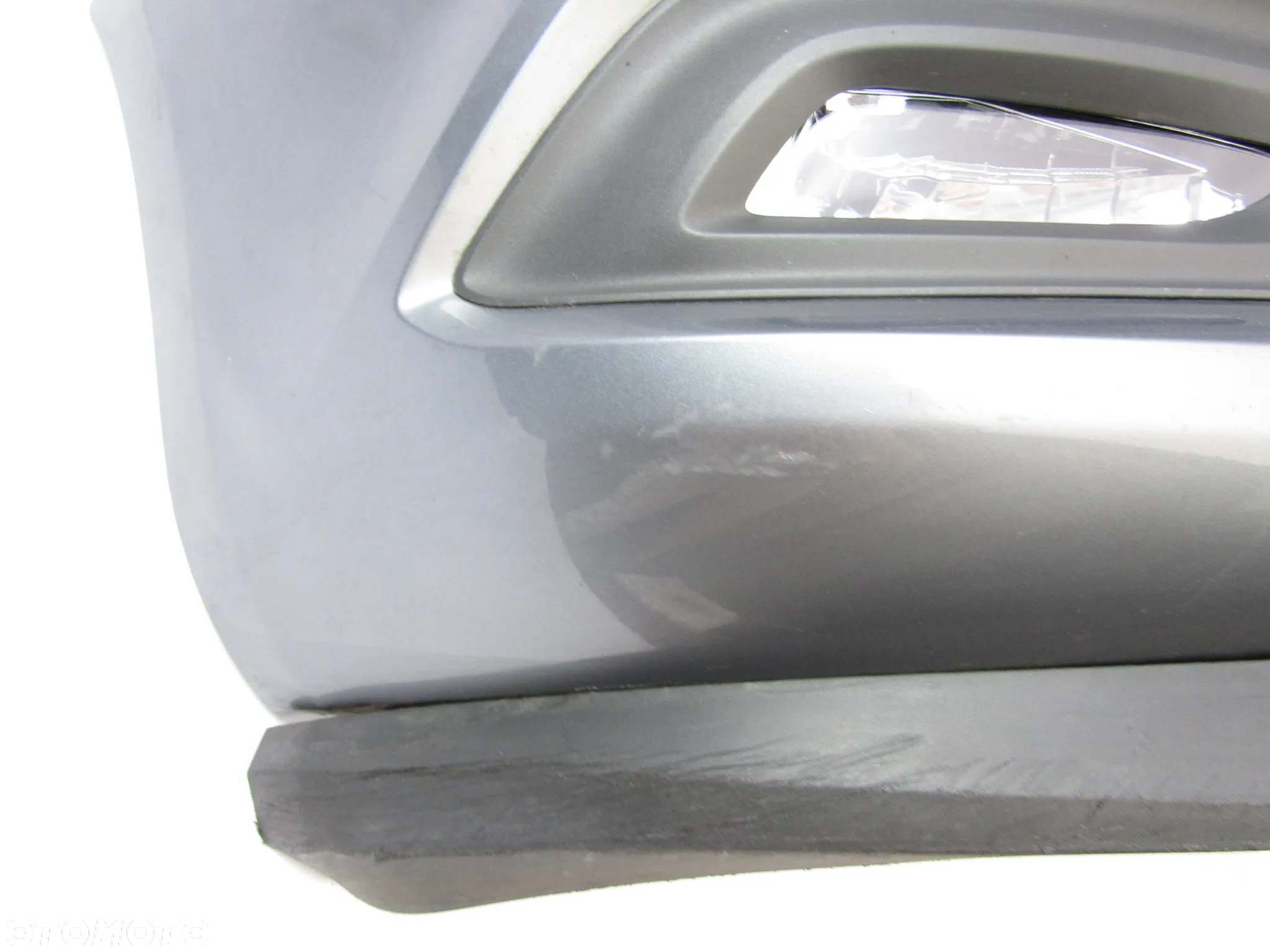 Zderzak przedni Opel Zafira C FL 16 - 19  Pdc-4  + Atrapa Kod lakieru 10B - 16