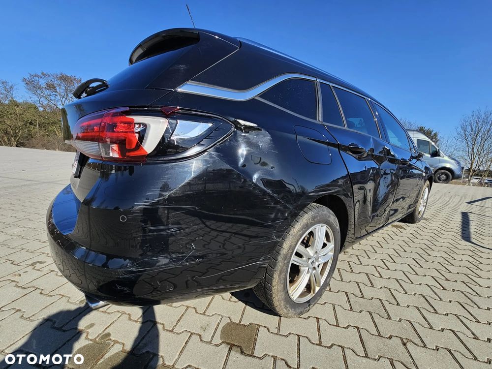 Opel Astra 1.6 Turbo Start/Stop Innovation - 11