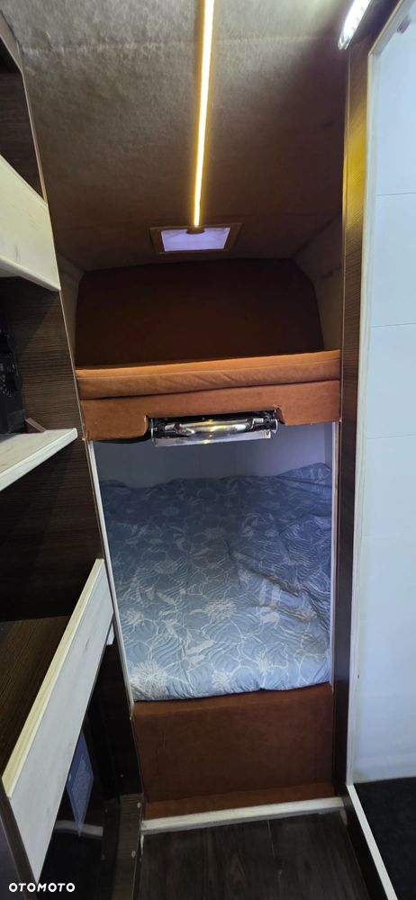 Volkswagen CRAFTER - 22