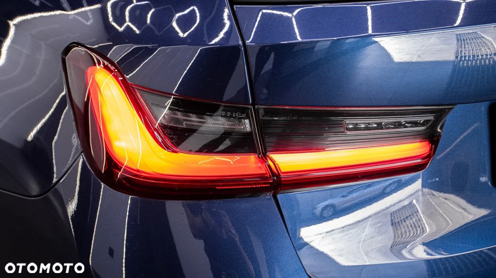 BMW Seria 3 318i Sport Line - 10