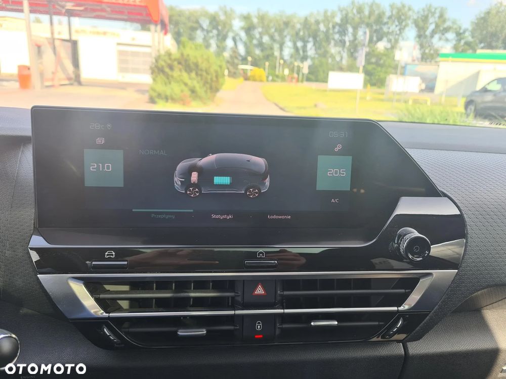 Citroën C4 EV136 50kWh Shine - 17