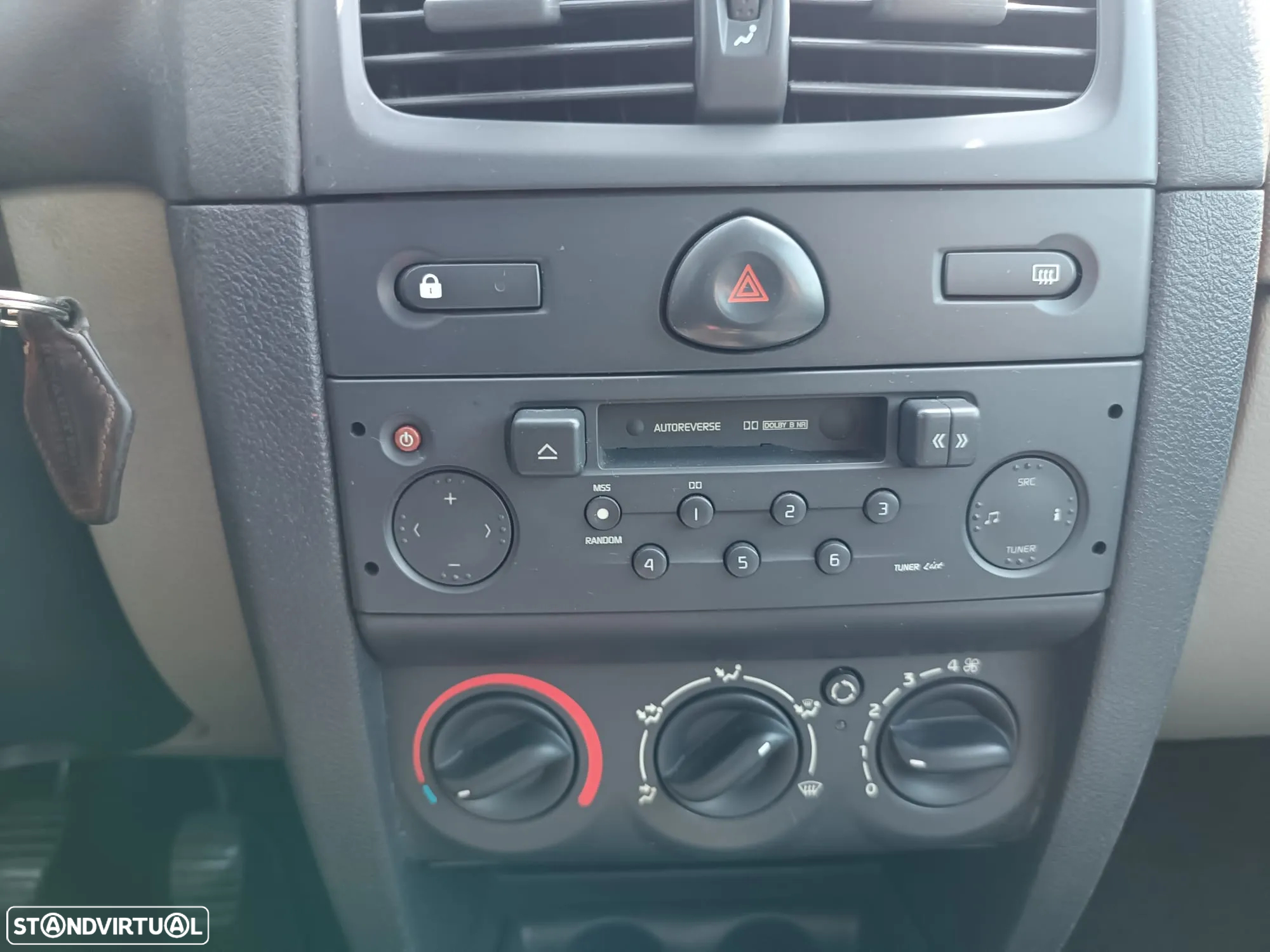 Renault Clio 1.2 16V Dynamique - 18