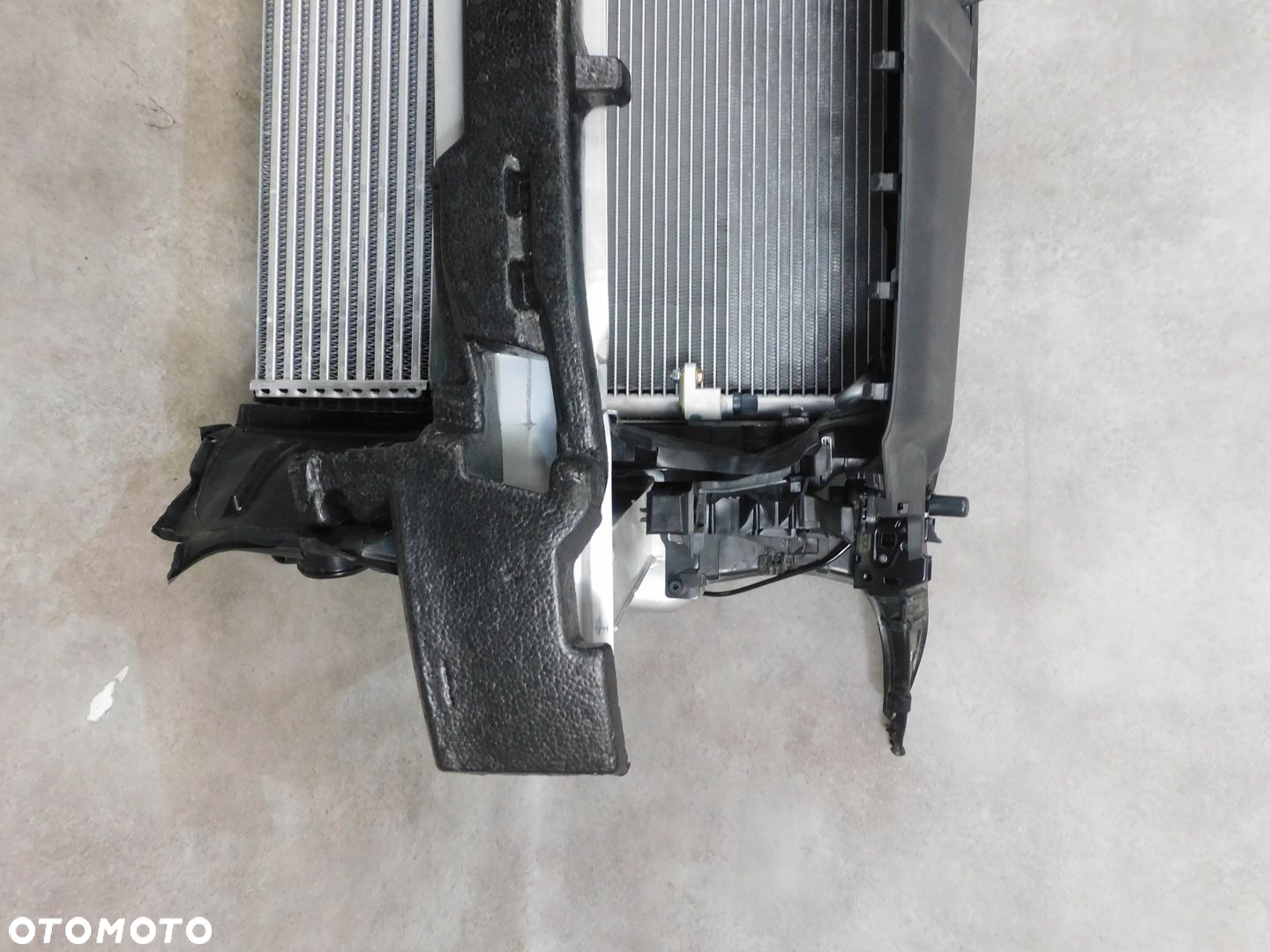 AUDI A6 C7 4G WZMOCNIENIE PAS PRZÓD CHŁODNICE BELKA - 7