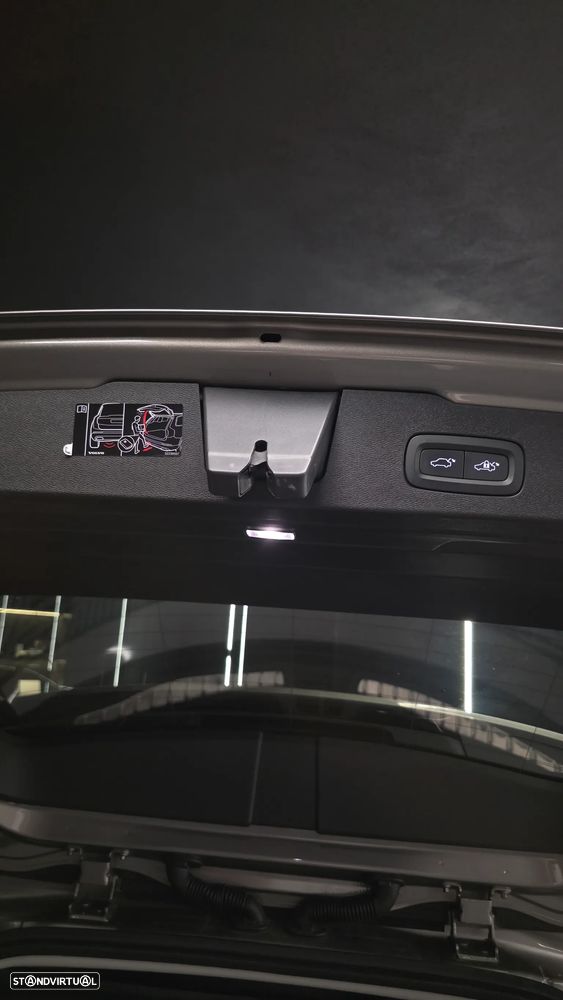 Volvo V60 2.0 T6 AWD TE Inscription Expression - 25