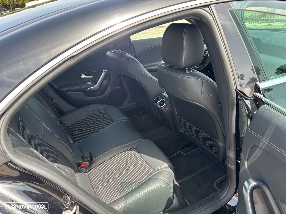Mercedes-Benz CLA 250 - 4