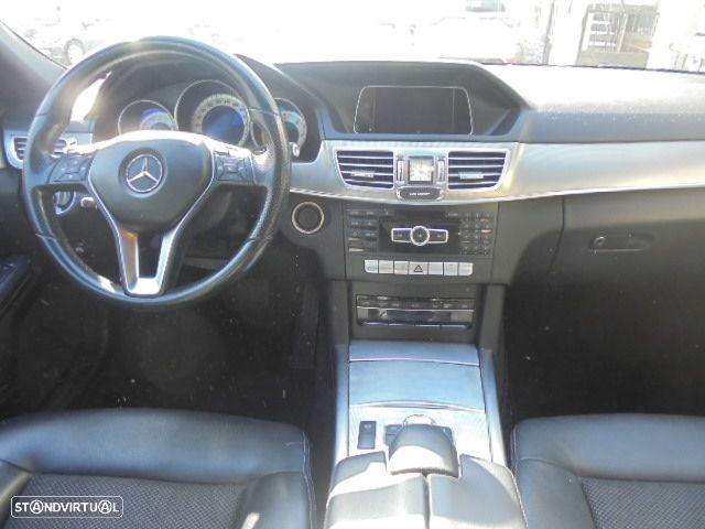 Mercedes-Benz E 300 Bluetec Hybrid Avantgarde - 10