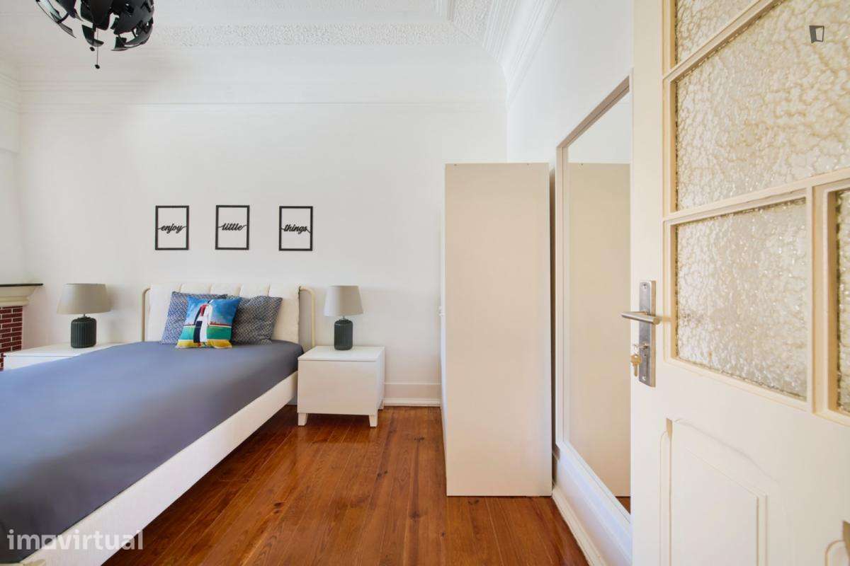 Quarto - localizado em Entrecampos Lisbon - Grande imagem: 3/21