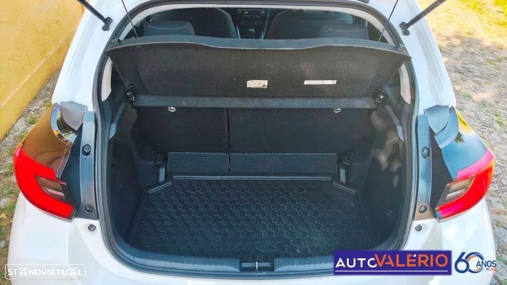 Toyota Yaris 1.5 HDF Comfort Plus - 35
