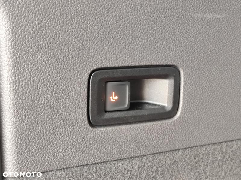 Volkswagen Multivan 2.0 TDI L2 Life DSG - 17