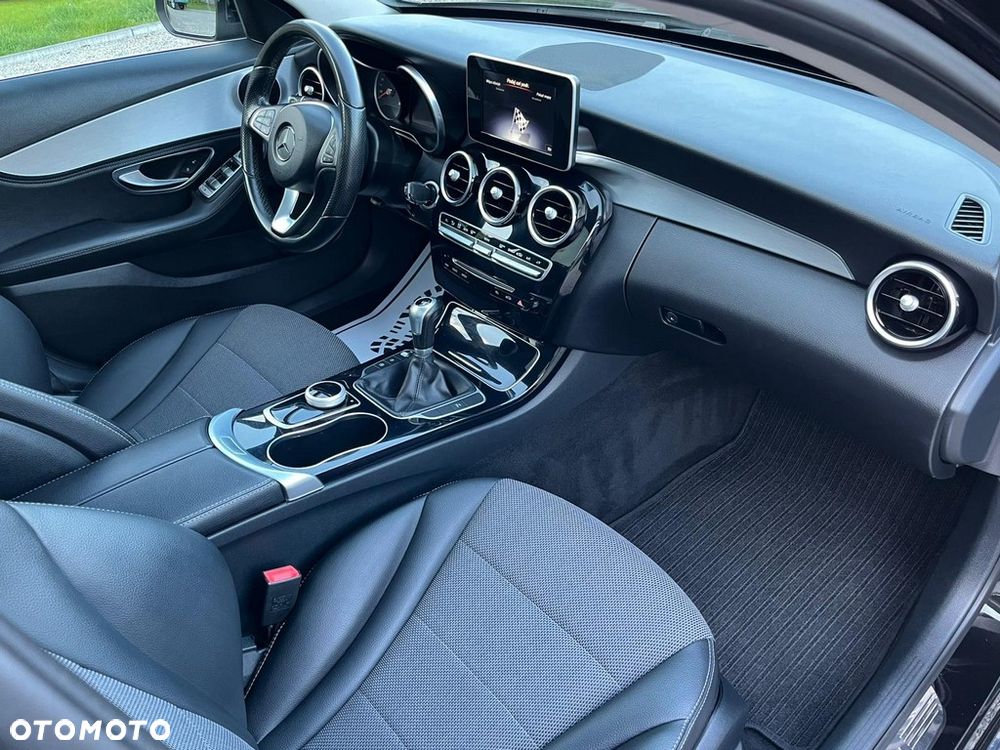 Mercedes-Benz Klasa C 200 (BlueTEC) d Avantgarde - 32