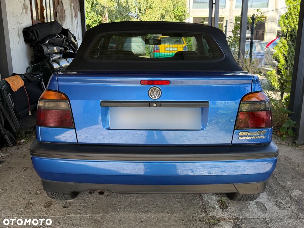 Volkswagen Golf - 5