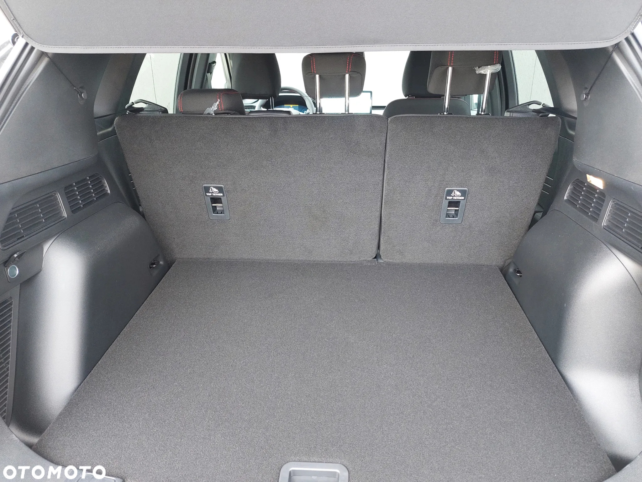 Ford Kuga 1.5 EcoBoost FWD ST-Line - 12