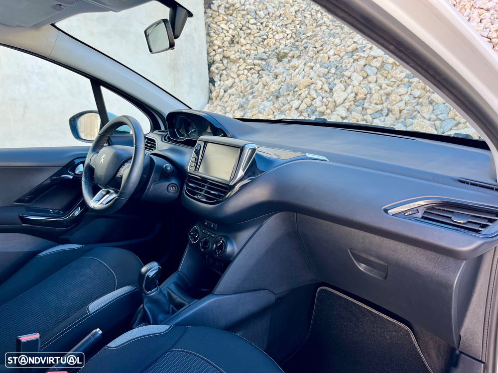 Peugeot 208 1.2 VTi Active - 22