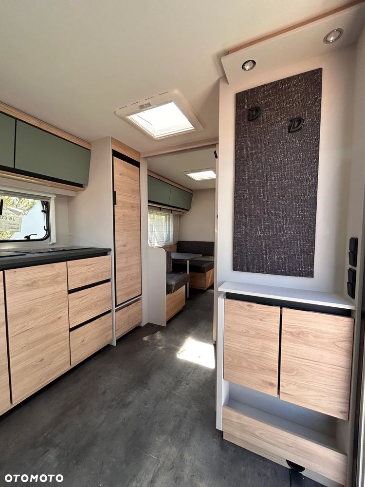 Dethleffs Camper 730 FKR - 21