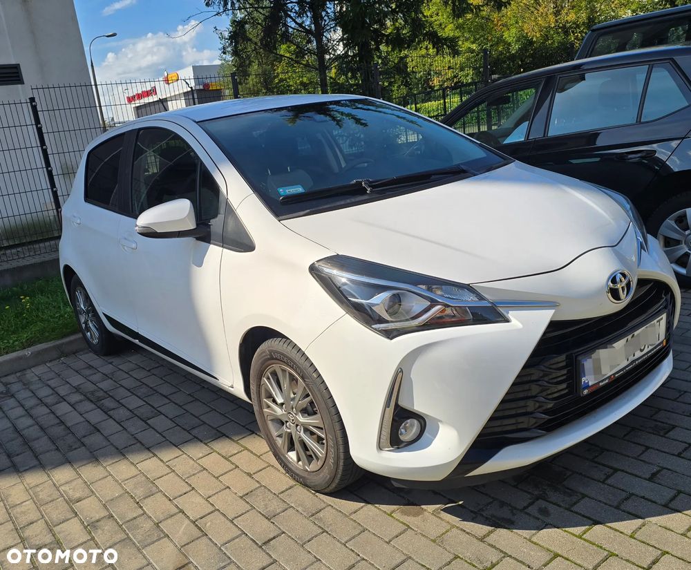 Toyota Yaris 1.5 Premium - 3