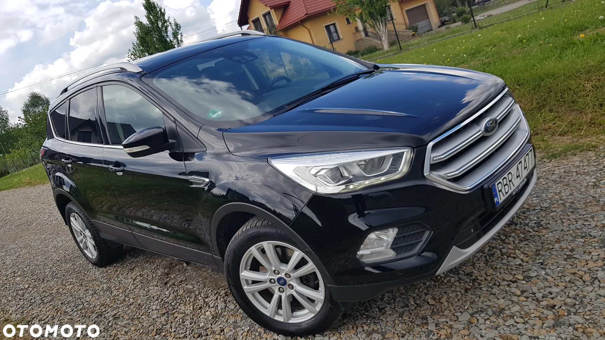 Ford Kuga 2.0 TDCi 2x4 Business Edition - 2