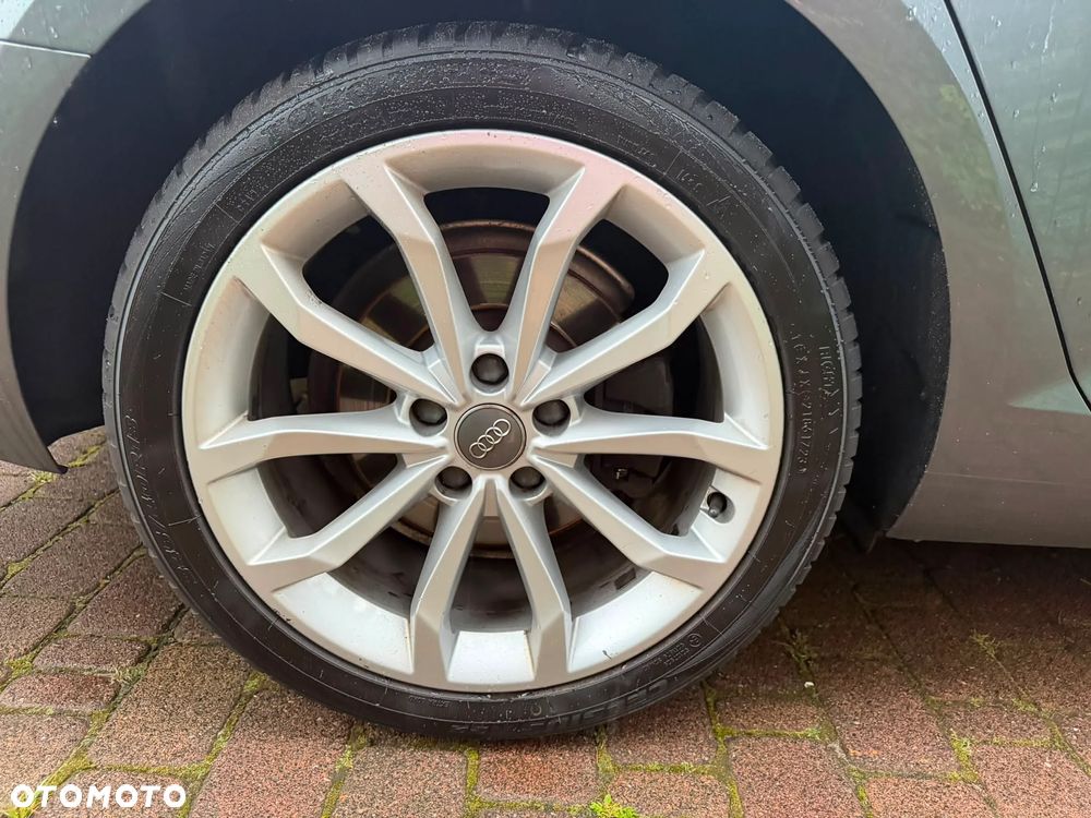 Audi A4 Avant 2.0 TDI S tronic - 5