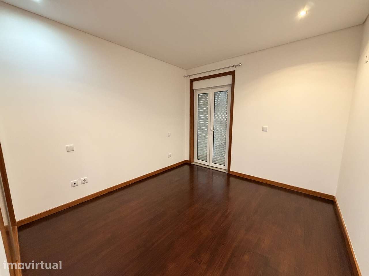 Apartamento T2 – Zona Glicínias / Universidade - Grande imagem: 4/11