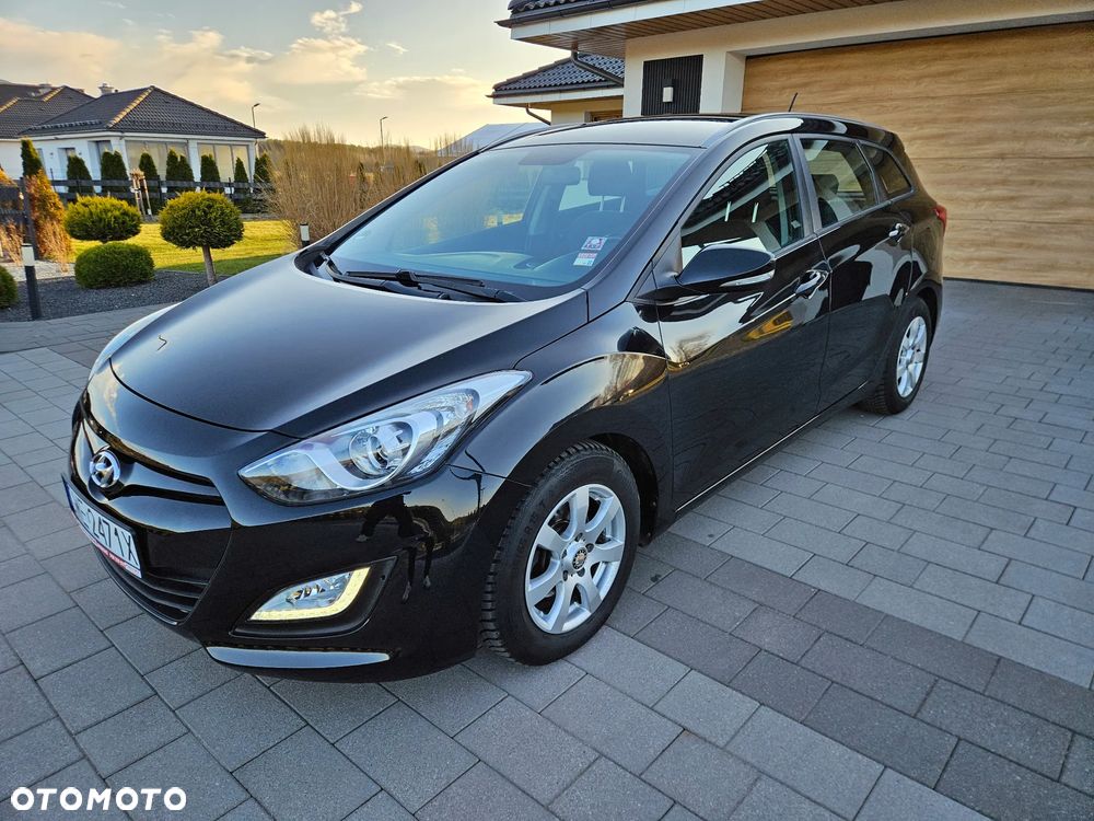 Hyundai i30 i30cw 1.6 Automatik Trend - 1