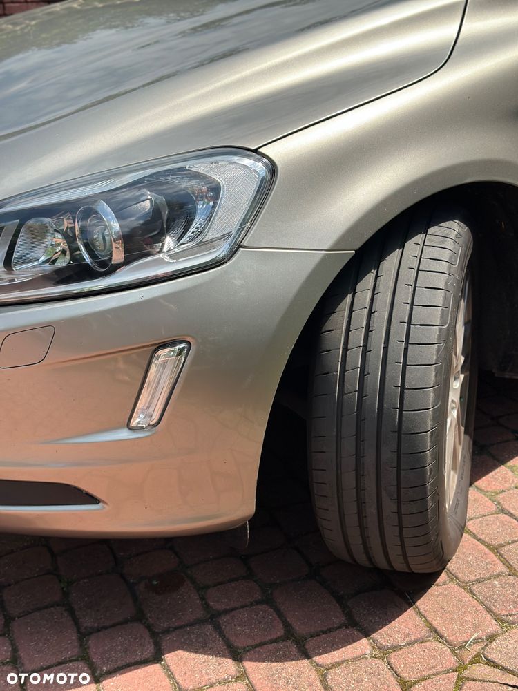 Volvo XC 60 D5 AWD Summum - 5