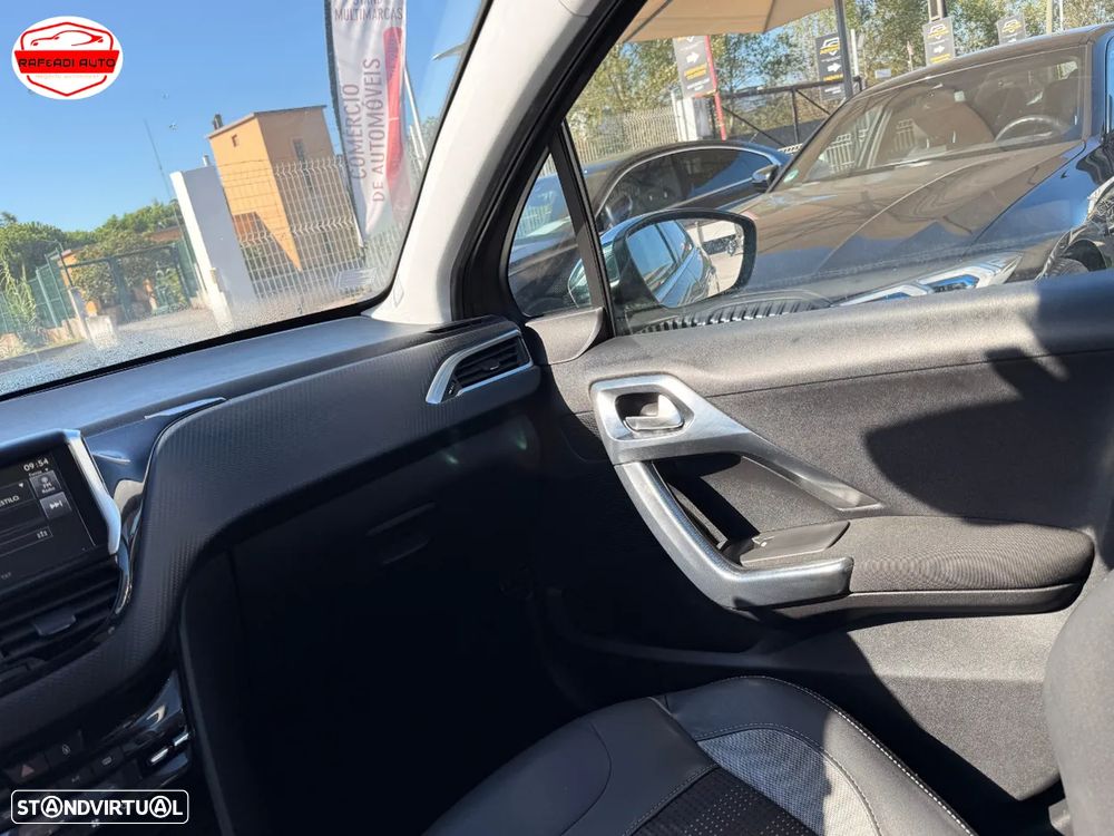 Peugeot 2008 1.6 e-HDi Allure - 14