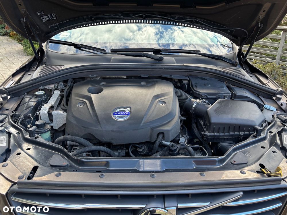 Volvo XC 60 D4 Drive-E Momentum - 16