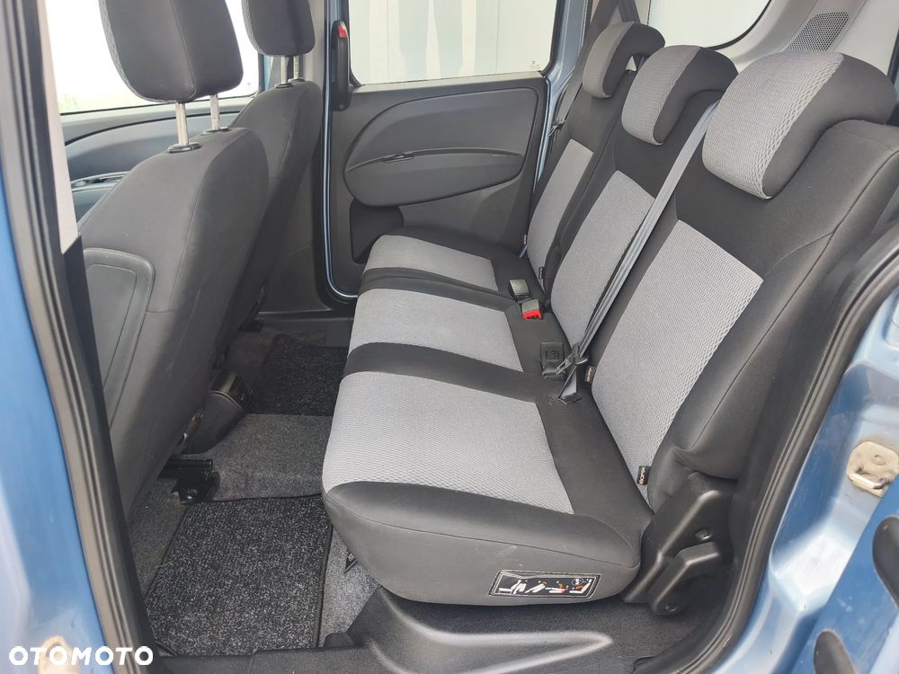 Fiat Doblo - 38