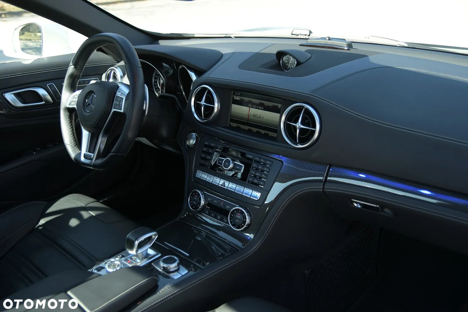 Mercedes-Benz SL 63 AMG - 15