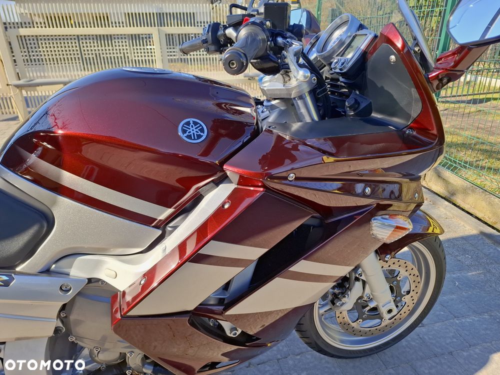 Yamaha FJR - 11