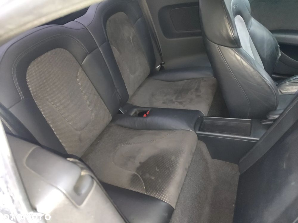 Audi TT Coupé 2.0 TDI quattro - 17