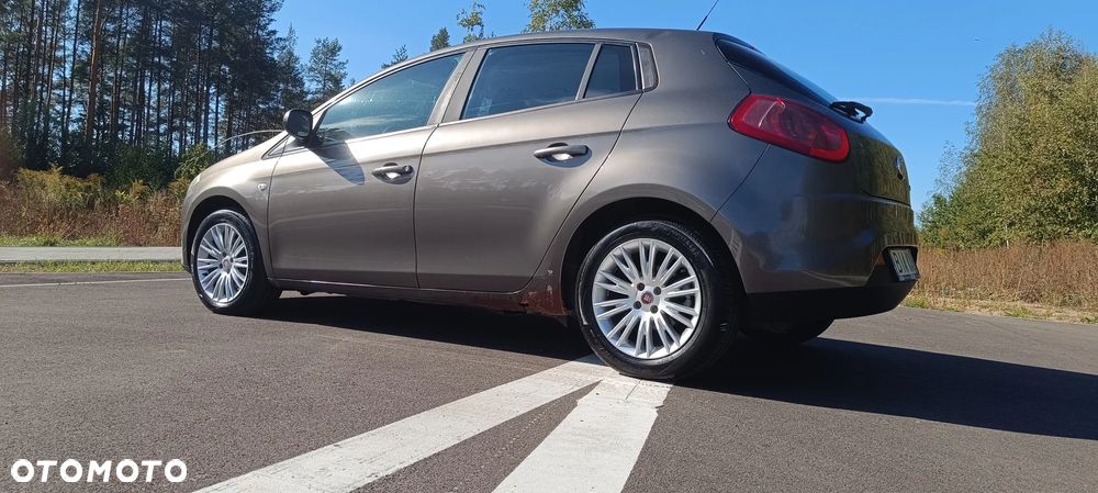 Fiat Bravo 1.9 Multijet Estiva Blue&Me - 4