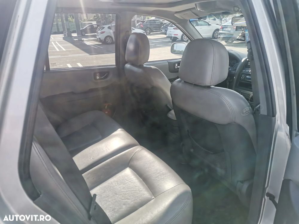 Hyundai Santa Fe - 10