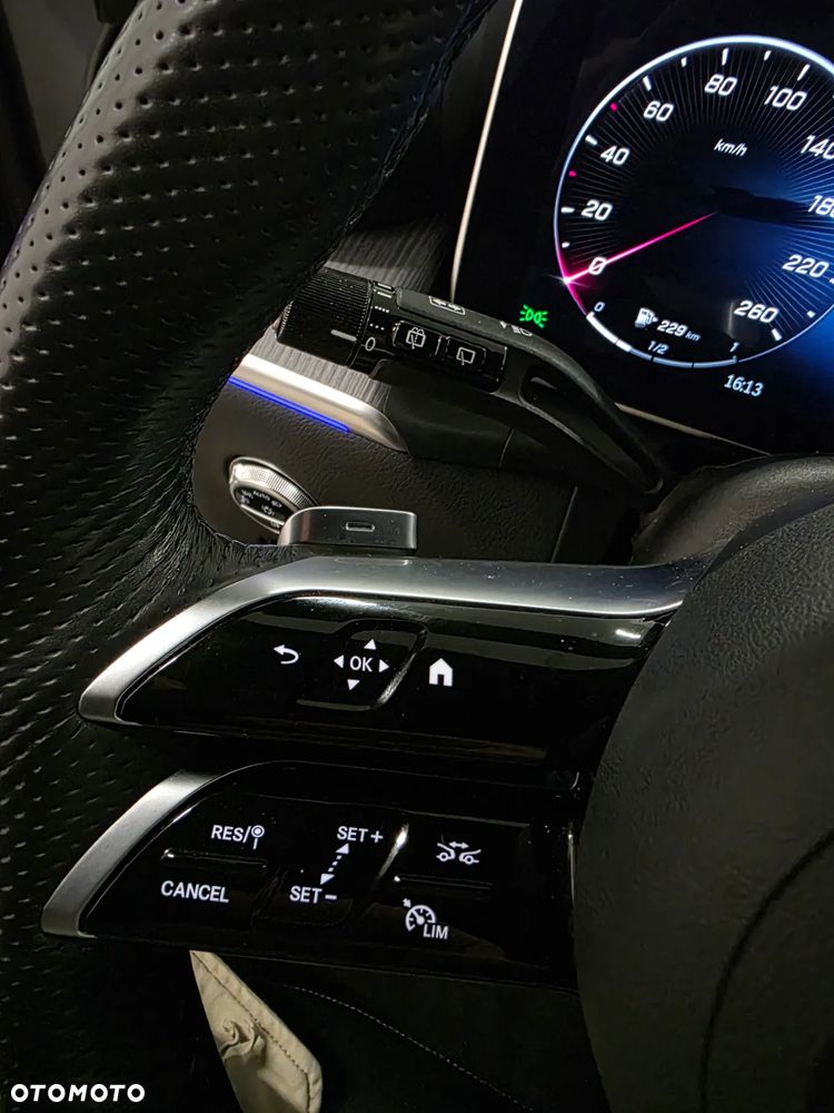 Mercedes-Benz GLC 220 d 4Matic 9G-TRONIC Edition AMG Line - 23