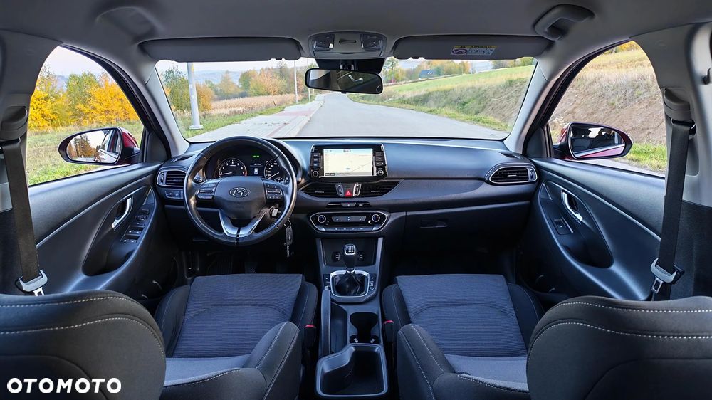 Hyundai i30 1.4 Passion Plus - 27