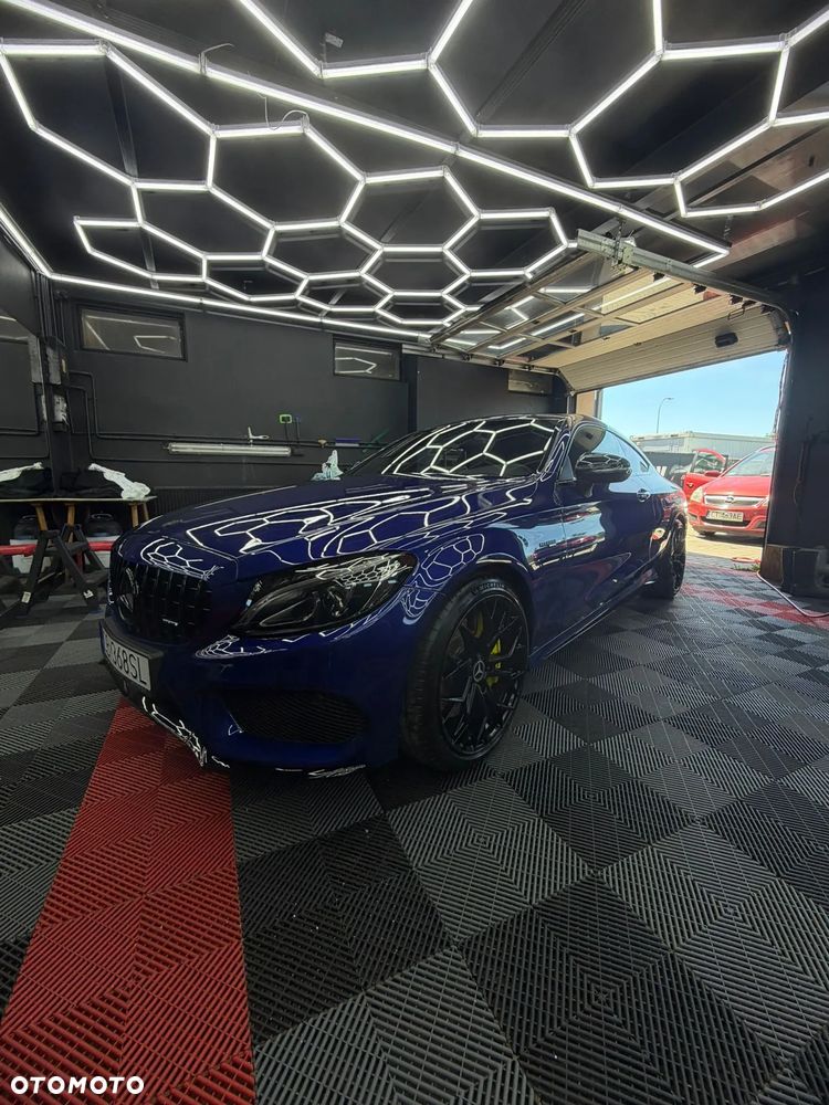 Mercedes-Benz Klasa C AMG 43 4-Matic - 16