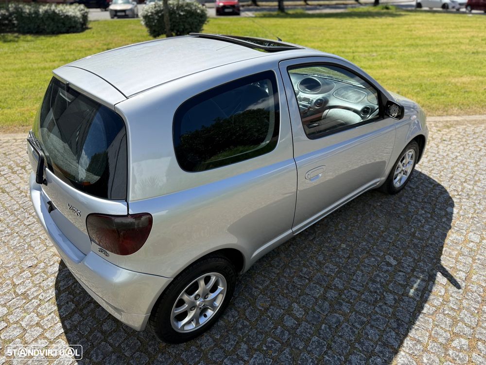 Toyota Yaris 1.4 D-4D Sol TA - 4