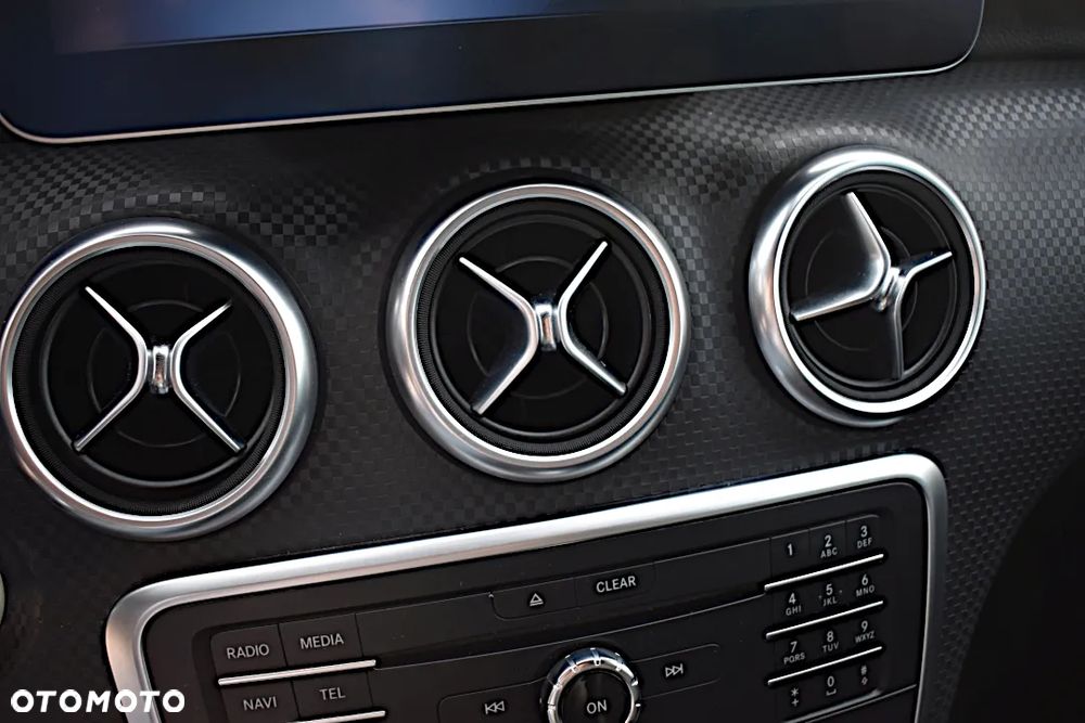 Mercedes-Benz Klasa A 180 CDI AMG Line - 23