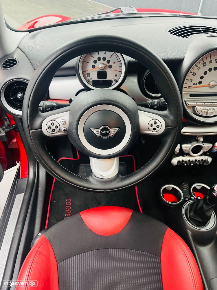 MINI 3 Portas Cooper D - 34